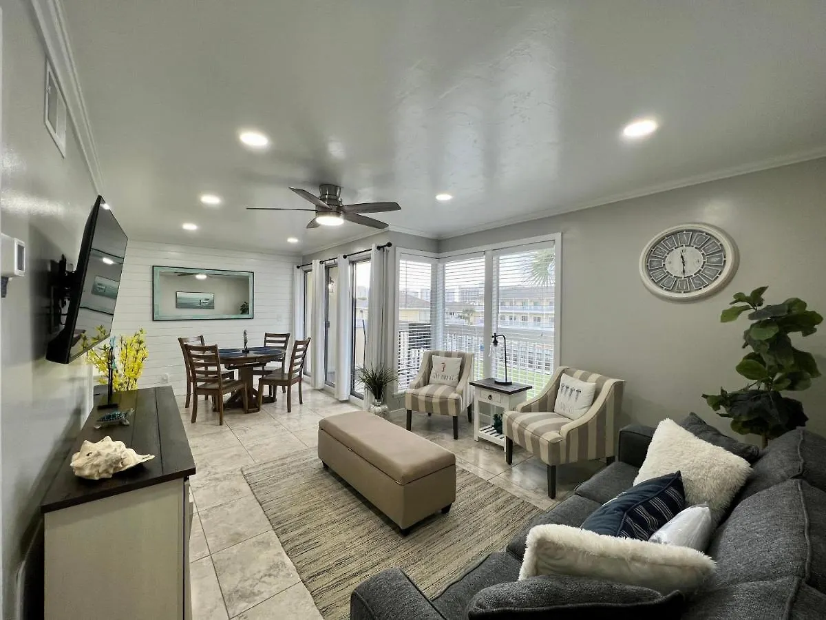 Sandpiper Cove 2032 Destin 0*,  United States