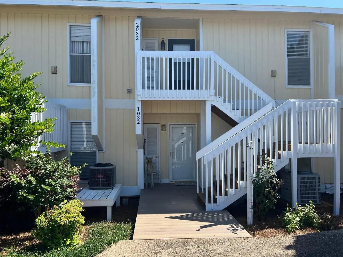 Sandpiper Cove 2032 Destin