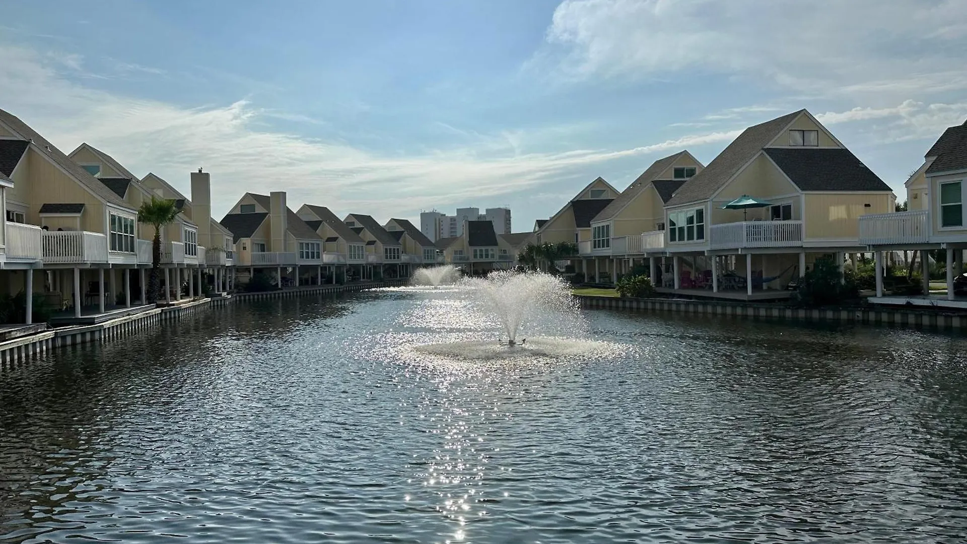 Sandpiper Cove 2032 Destin 0*,  United States
